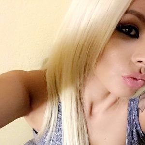 Meet your Posher, Anais